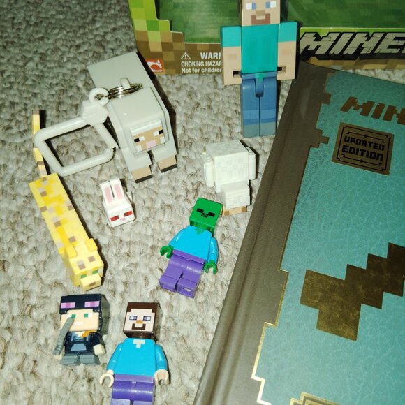 HUGE LOT OF MINECRAFT FIGURES BRICKS ARTICULATED ANIMAL MOBS BOOKS JADA DIECAST - Picture 6 of 8
